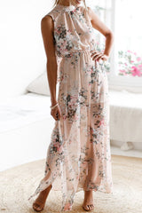 Vestido halter rosa con flores suaves