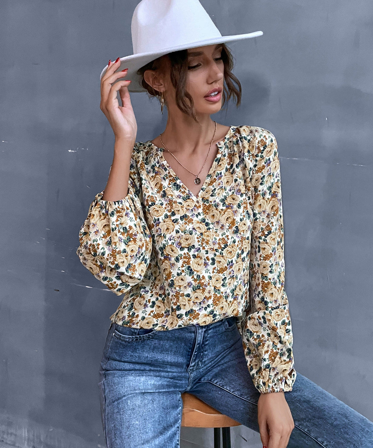 Bluse mit V-Ausschnitt und Vintage-Blumenmuster