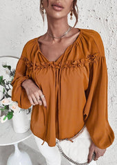 Bluse mit überschnittener Schulter und Rüschendetail