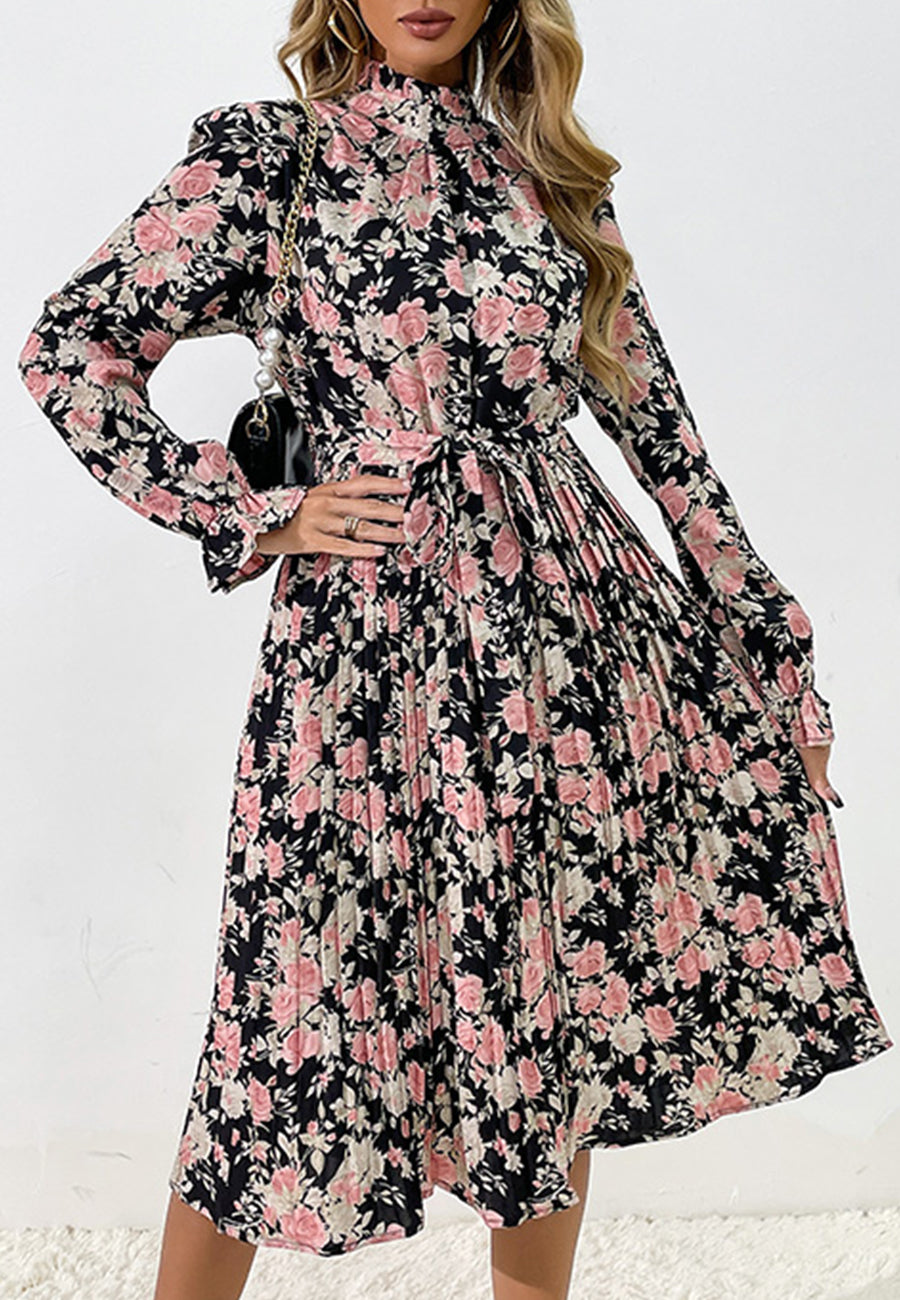 Vestido floral plisado con cintura anudada