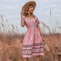 Vestido bohemio con cintura anudada