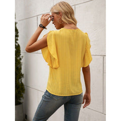 Blusa con cuello en V y mangas con volantes 