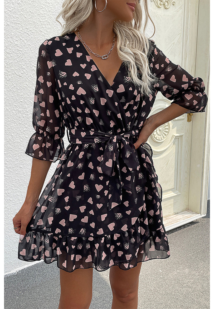 Kleid mit Überkragen und Herz-Print