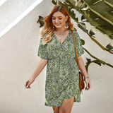 Plus Ditsy Floral Ruched Dress