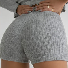 Weiche Shorts mit geripptem High Rise