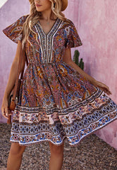 Vestido bohemio con estampado multicolor