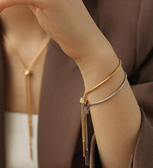 Pulsera y collar minimalistas con cierre ajustable