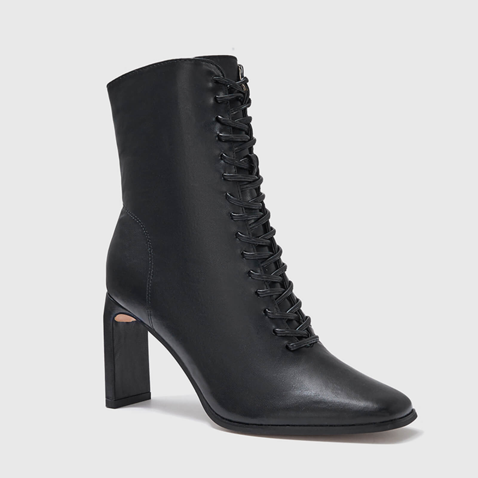Botines elegantes con cordones y tacón de bloque fino 